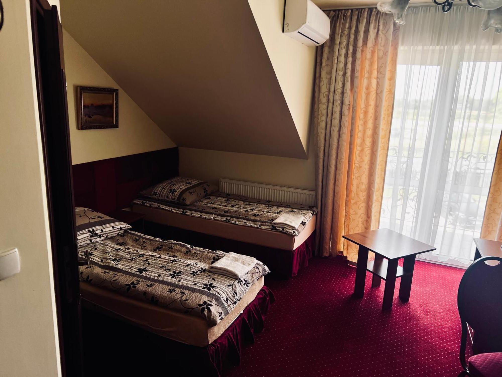 Zajazd Skorpion B&B Oświęcim Esterno foto